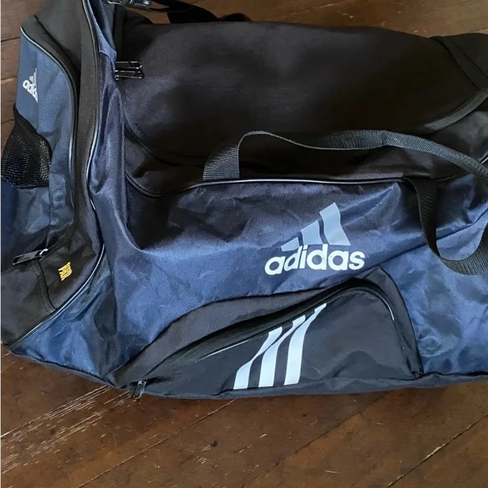 ADIDAS fresh pac duffel bag